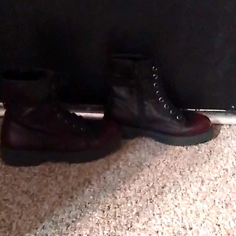 Woman's size 6.5 combat boots